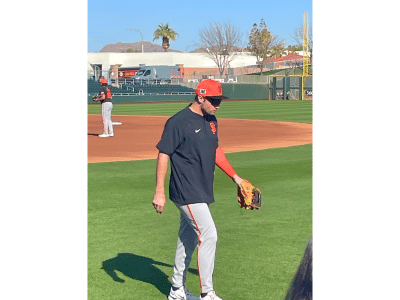 SF Giants player walking off the field
Spring Training workout
Scottsdale Stadium